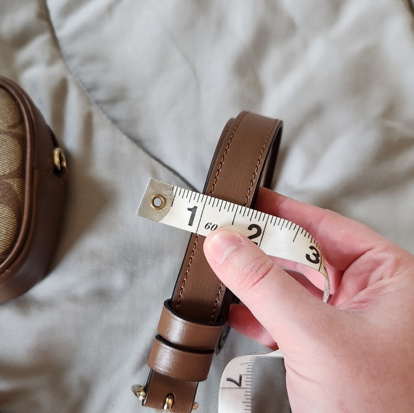 Coach Signature Belt Bag In Colorblock Signature Canvas - Picture 10 of 11